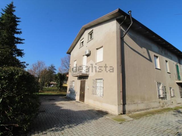 Casa in vendita a Terra di Mezzo, Re