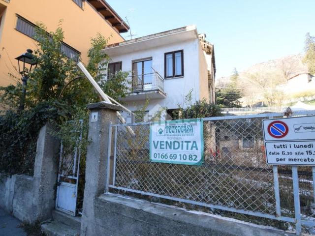 Casa in vendita a Conoz, Chatillon