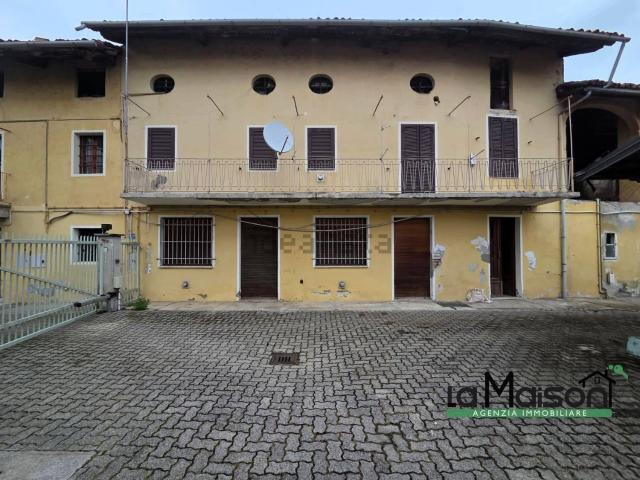 Casa in vendita a Santhià, Vercelli