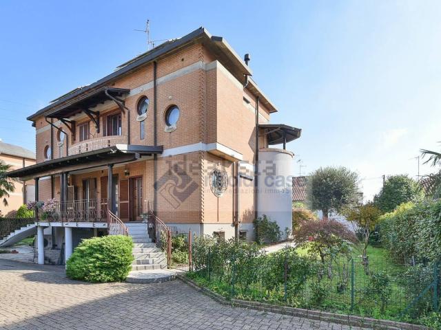 Casa in vendita a Meda, Monza e della Brianza