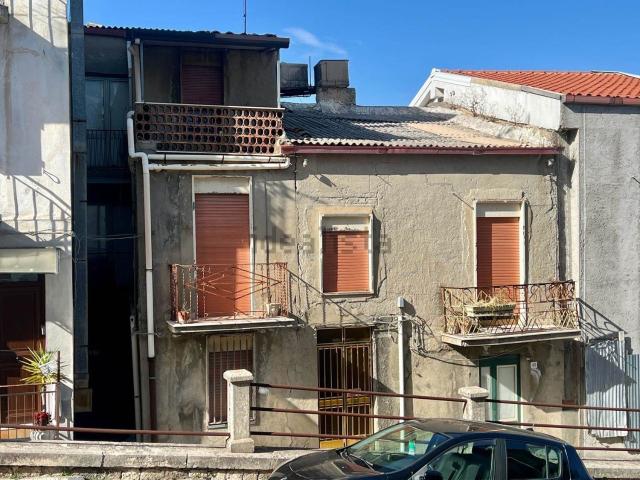 Casa in vendita a San Cataldo, Sicilia