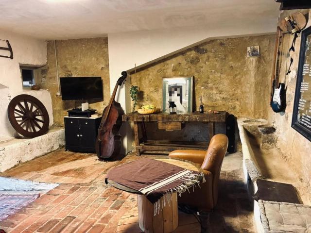 Casa in vendita a Casole D'elsa, Toscana