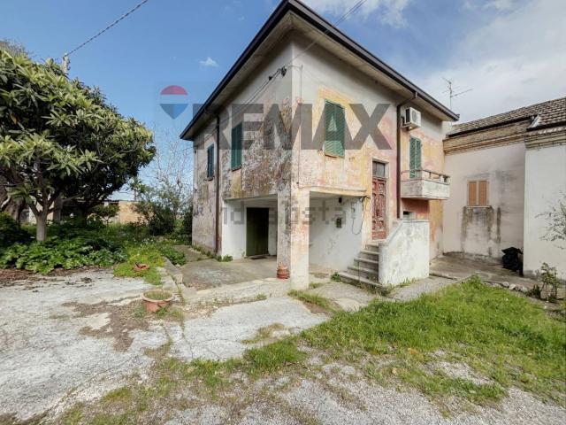 Casa in vendita a Tollo, Abruzzo