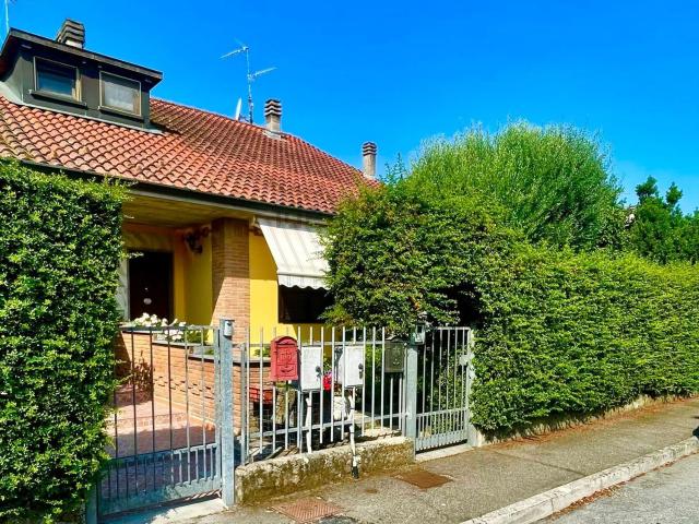 Casa in vendita a Villanterio, Lombardia