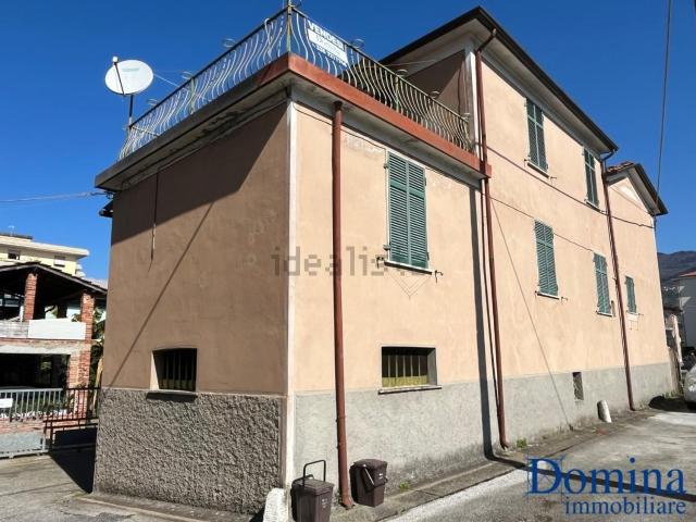 Casa in vendita a Marina Di Massa, Toscana