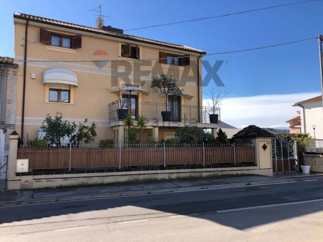 Casa in vendita a Pescara Colli, Pescara