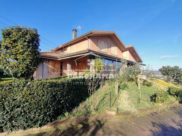Casa in vendita a Coriano, Reggio Emilia