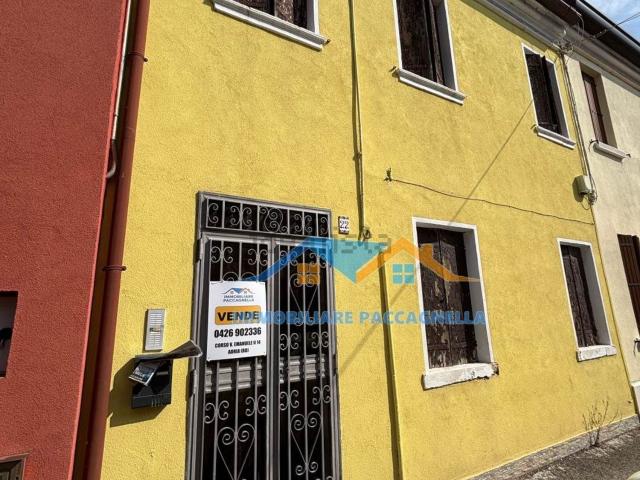 Casa in vendita a Borgo Dolomiti, Adria