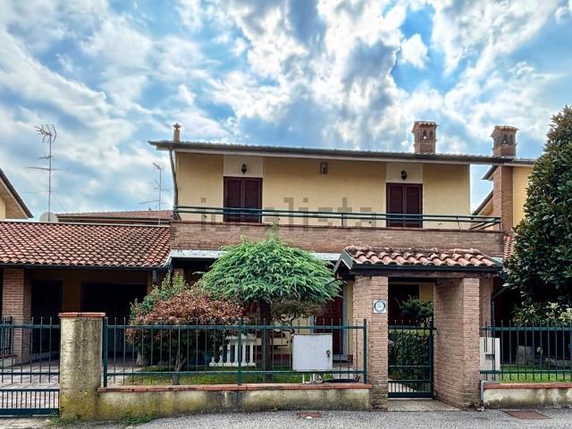 Casa in vendita a Casorate Primo, Pavia