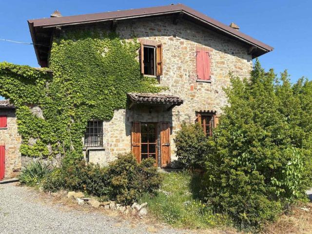 Casa in vendita a Piozzano, Reggio Emilia