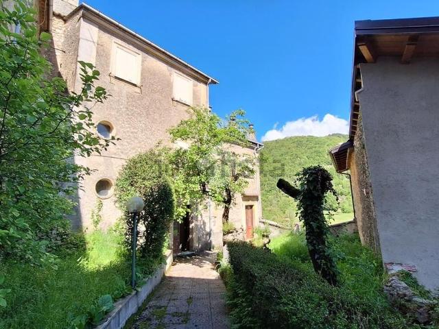 Casa in vendita a Trevi Nel Lazio, Lazio