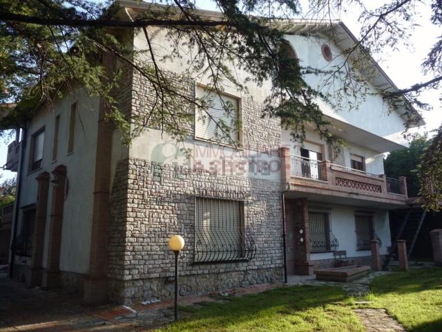 Casa in vendita a Sarzana, Liguria