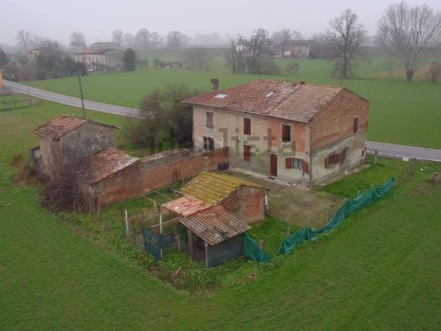Casa in vendita a Roccabianca, Reggio Emilia