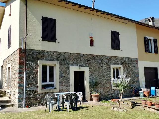 Casa in vendita a Uzzano E Castello, Toscana