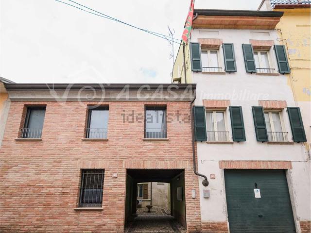 Casa in vendita a San Secondo Parmense, Reggio Emilia