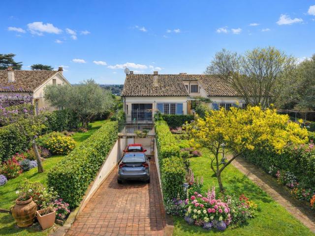 Casa in vendita a Monte Caminetto, Roma Capitale