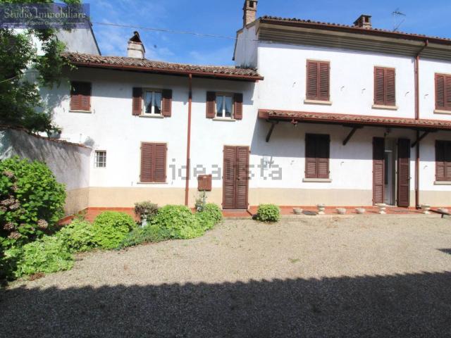 Casa in vendita a Bastida Pancarana, Lombardia