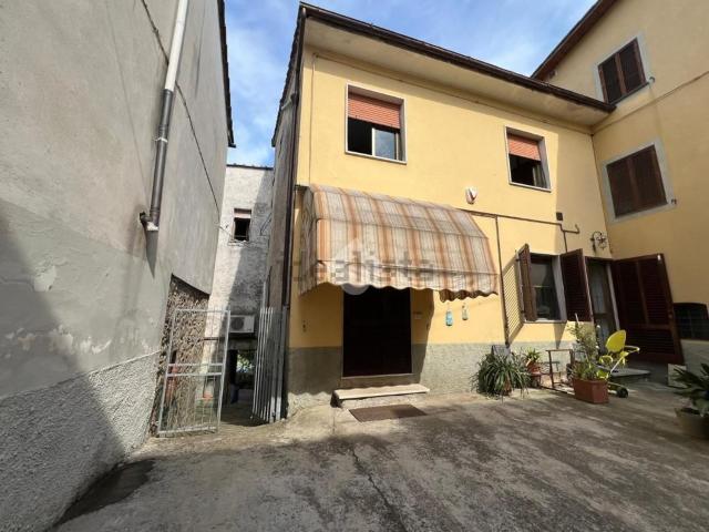 Casa in vendita a Tofori, Capannori
