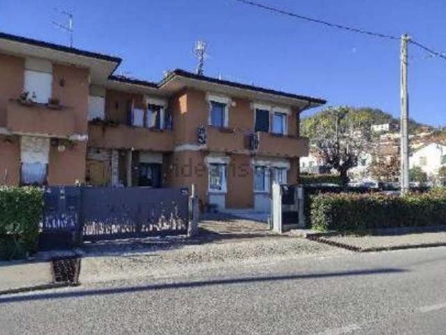 Casa in vendita a Montorso Vicentino, Veneto