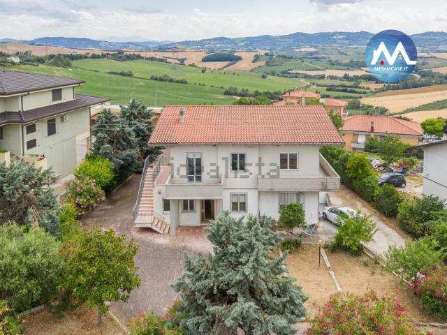 Casa in vendita a Il Ghetto, Marche