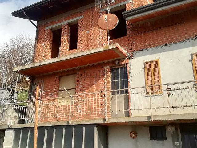 Casa in vendita a Val di Chy, Piemonte