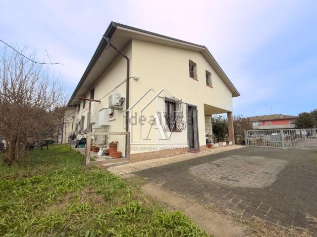 Casa in vendita a Ravenna, Reggio Emilia