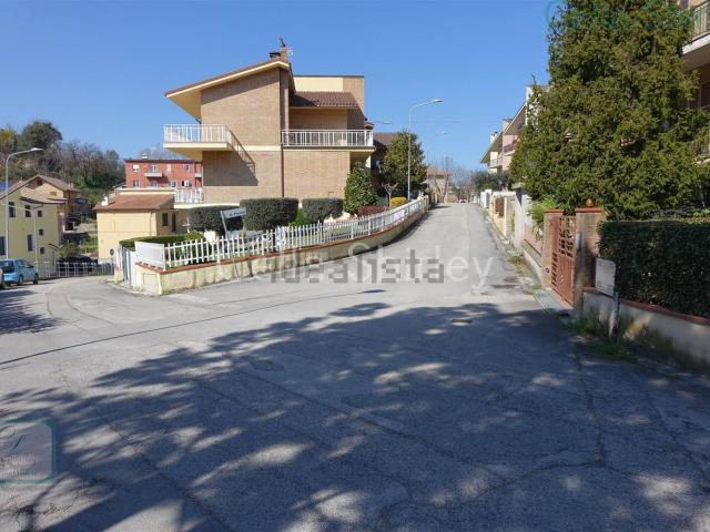 Casa in vendita a Marche, Fermo