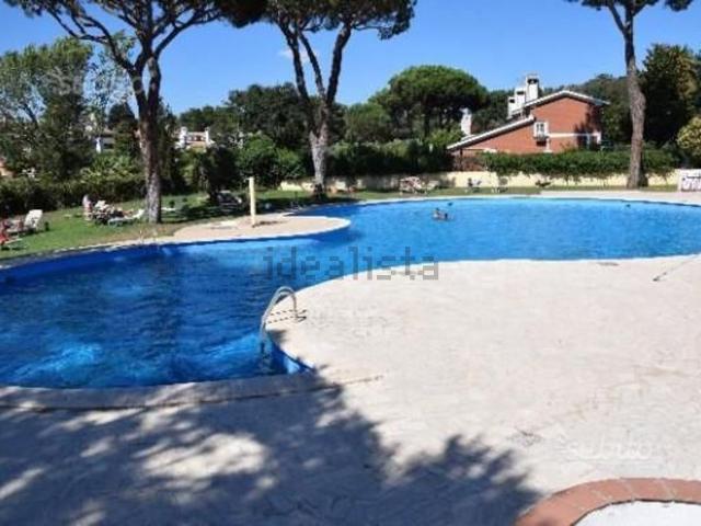 Casa in vendita a Marina di Tor San Lorenzo, Roma Capitale