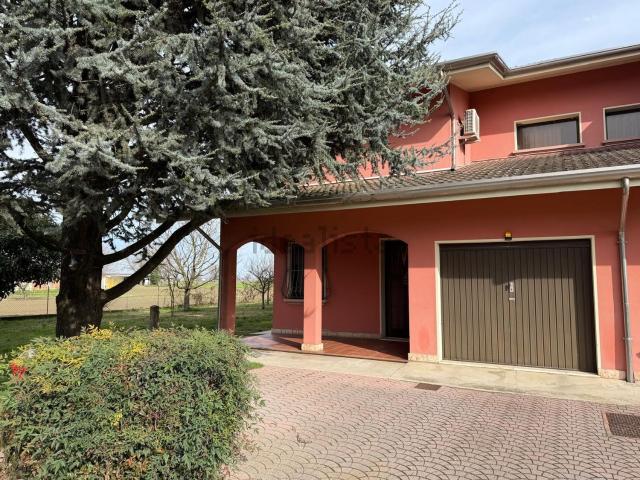 Casa in vendita a Bondeno Di Gonzaga, Lombardia
