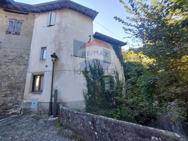 Casa in vendita a Gaiano, Endine Gaiano