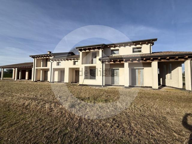 Casa in vendita a Fratte, Santa Giustina in Colle