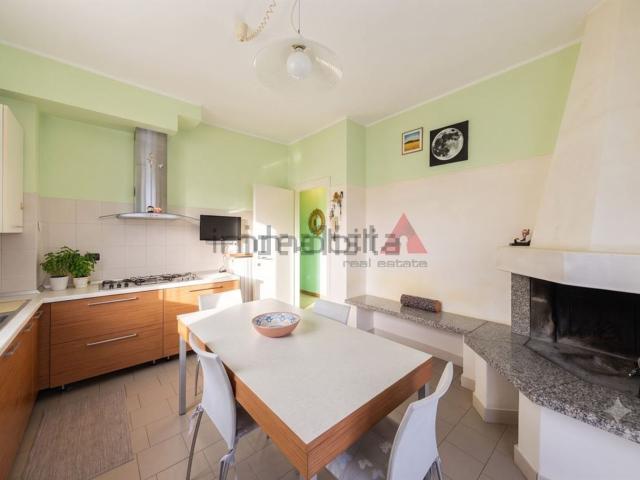 Casa in vendita a Nova Milanese, Monza e della Brianza