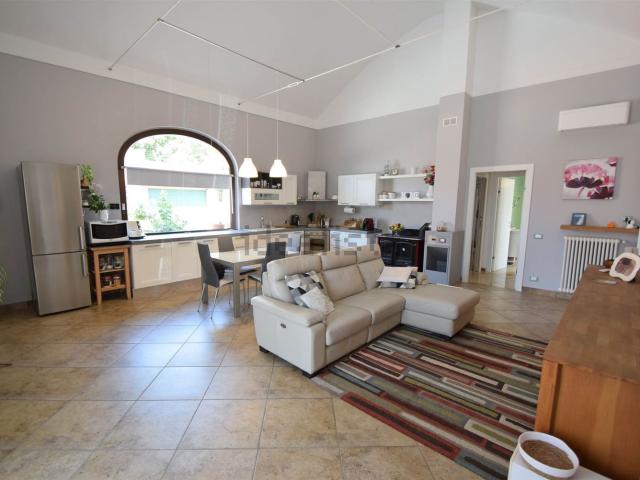 Casa in vendita a Carpaneto Piacentino, Reggio Emilia