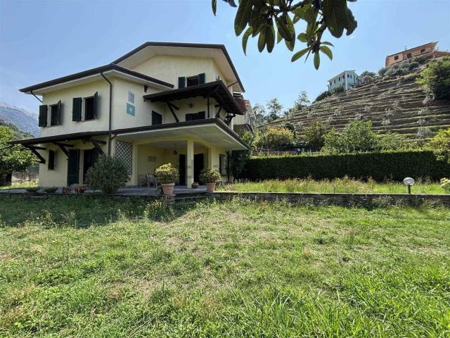 Casa in vendita a Capanne, Montignoso