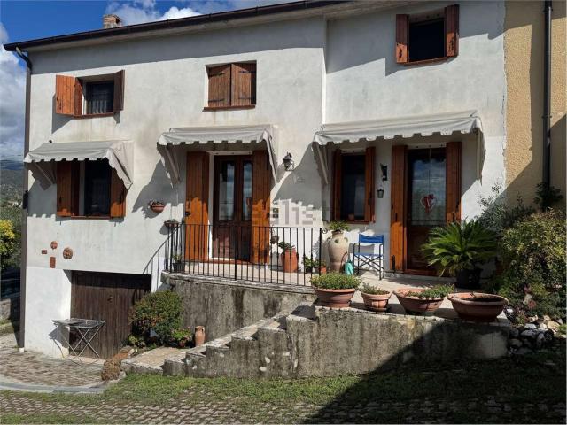 Casa in vendita a Carpesica, Vittorio Veneto