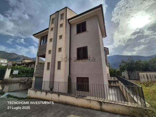Casa in vendita a Carini, Sicilia