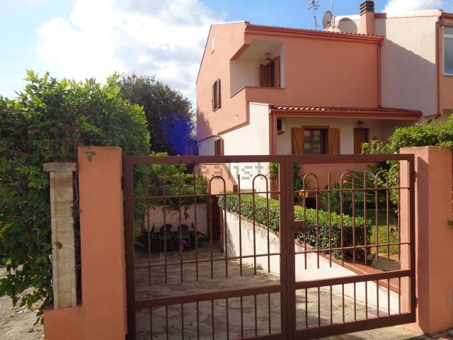 Casa in vendita a Santa Caterina, Carbonia
