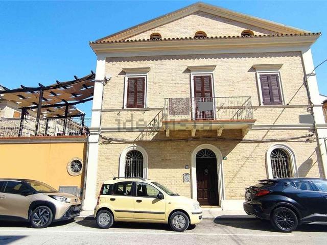 Casa in vendita a Marche, Macerata