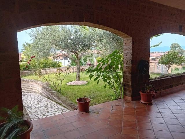 Casa in vendita a Fabrica Di Roma, Lazio