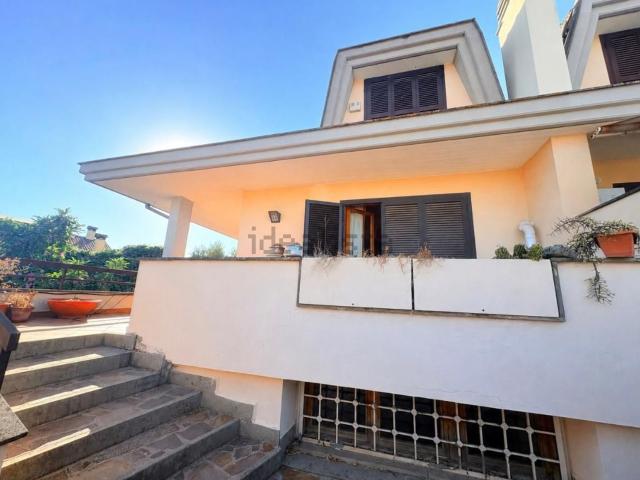 Casa in vendita a Guidonia Montecelio, Roma Capitale