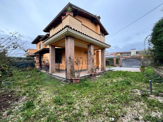 Casa in vendita a Roma Capitale, Lazio