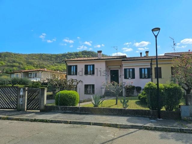 Casa in vendita a Baone, Veneto