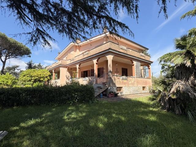 Casa in vendita a Falasche, Roma Capitale