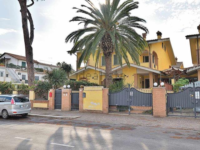 Casa in vendita a Fregene, Roma Capitale