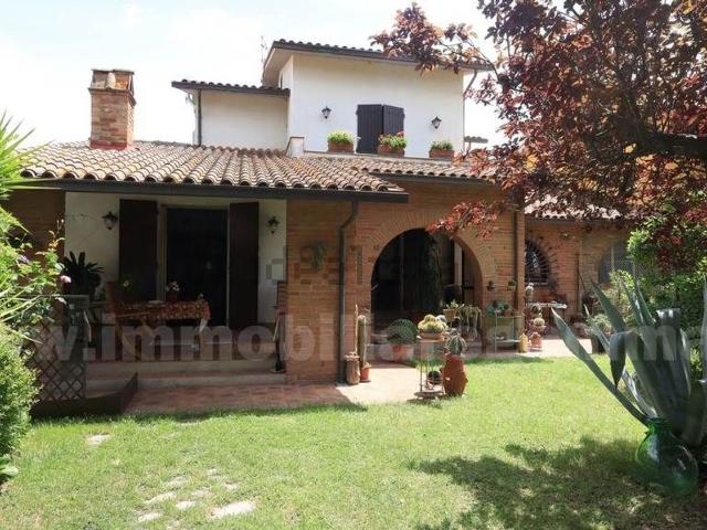 Casa in vendita a Chiusi Città, Toscana