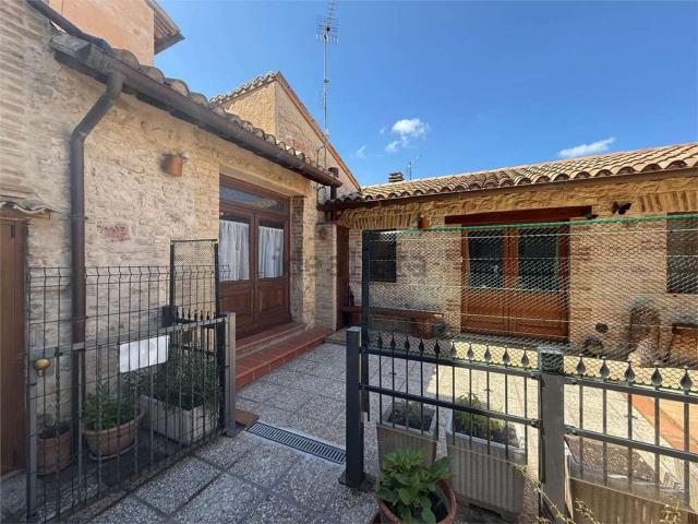 Casa in vendita a Giano Dell'umbria, Umbria
