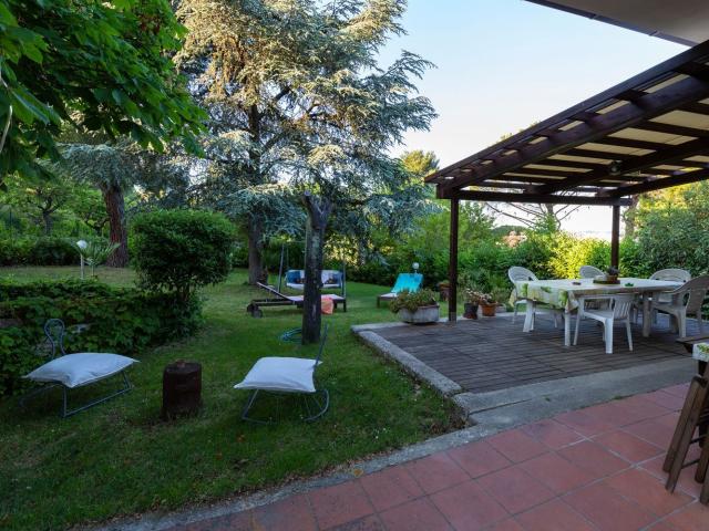 Casa in vendita a Palombina Vecchia, Marche