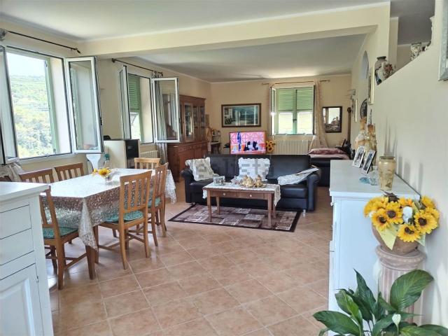 Casa in vendita a Vallebona, Liguria