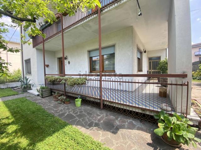 Casa in vendita a Villafranca Di Verona, Veneto