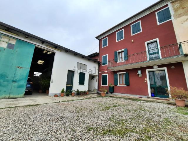 Casa in vendita a Trebaseleghe, Veneto